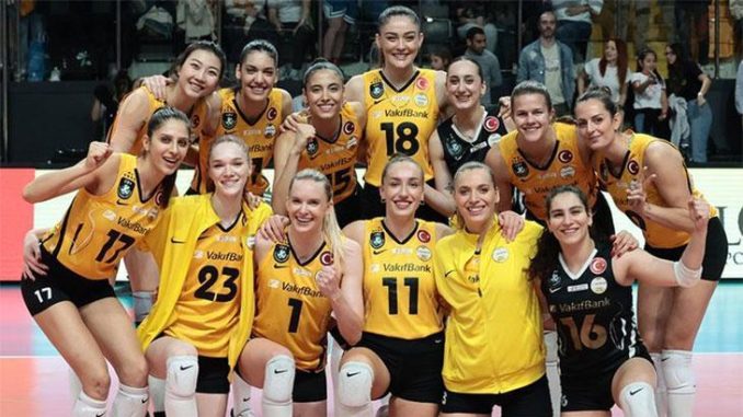 istanbulda-duzenlenecek-cev-sampiyonlar-ligi-dortlu-finalinin-kombine-biletleri-satisa-cikti-MqORqXi3.jpg