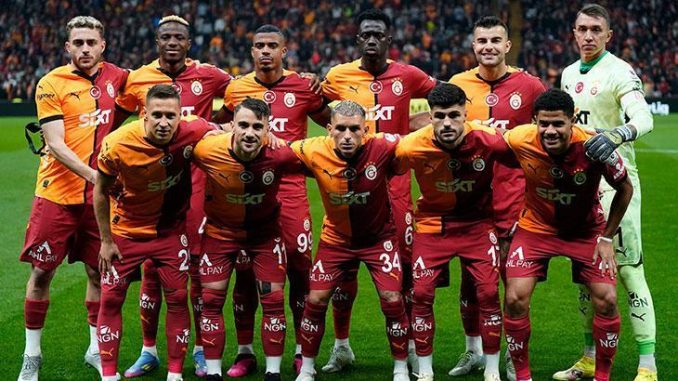 galatasarayda-sari-kart-alarmi-uc-yildiz-sinirda-mbbVQO8t.jpg