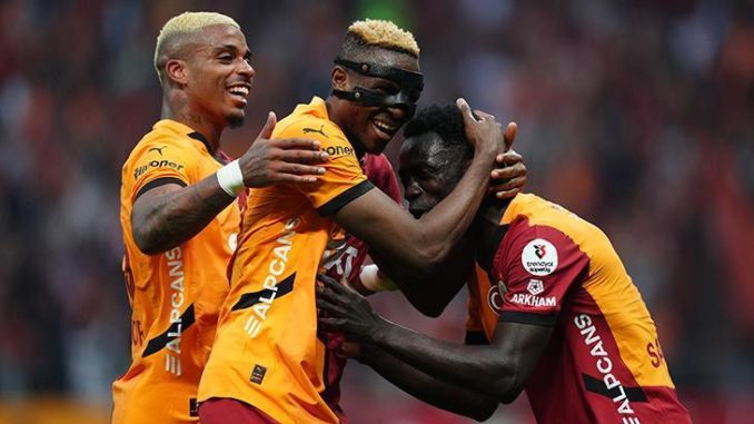 galatasaraydan-5-yildizli-kutlama-1-milyon-kisilik-plan-5dWXhdVZ.jpg