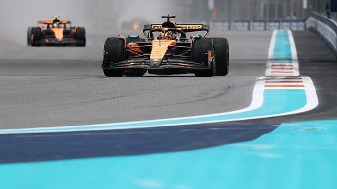 miami-grand-prixte-sprint-yarisini-lando-norris-kazandi-Fc4w553O.jpg